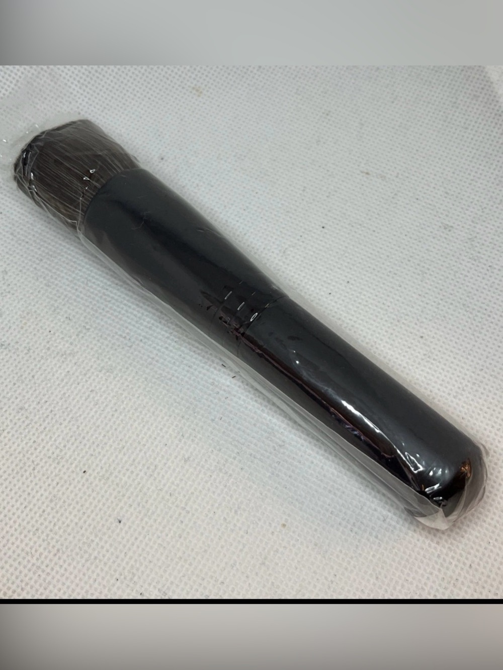 bareMinerals Heavenly Face Brush